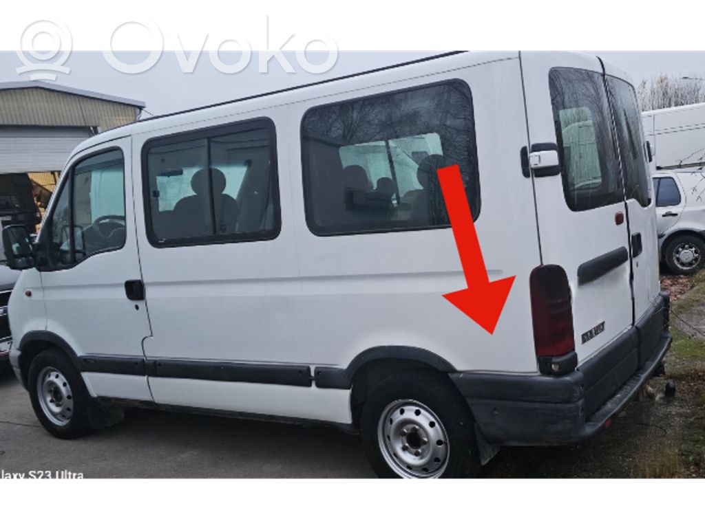 Renault Master II Narożnik zderzaka tylnego 