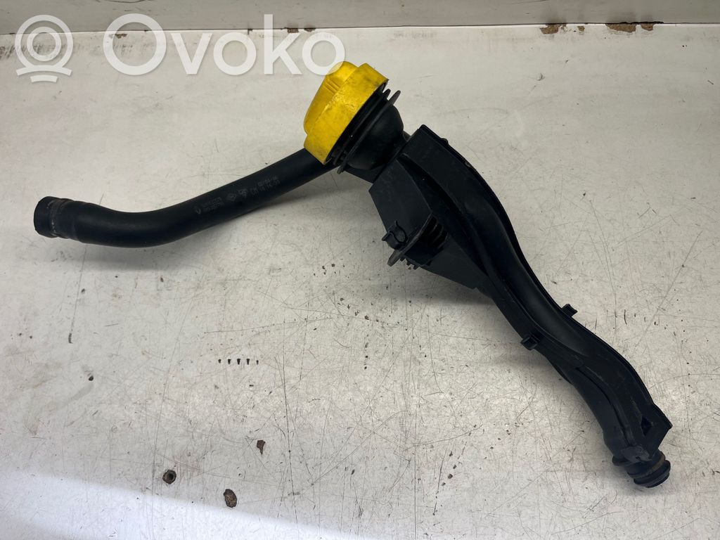 Opel Vivaro Oil fill pipe 