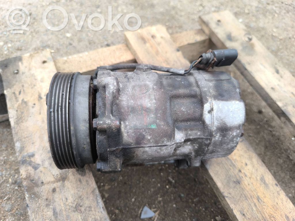 Volkswagen Transporter - Caravelle T5 Air conditioning (A/C) compressor (pump) 