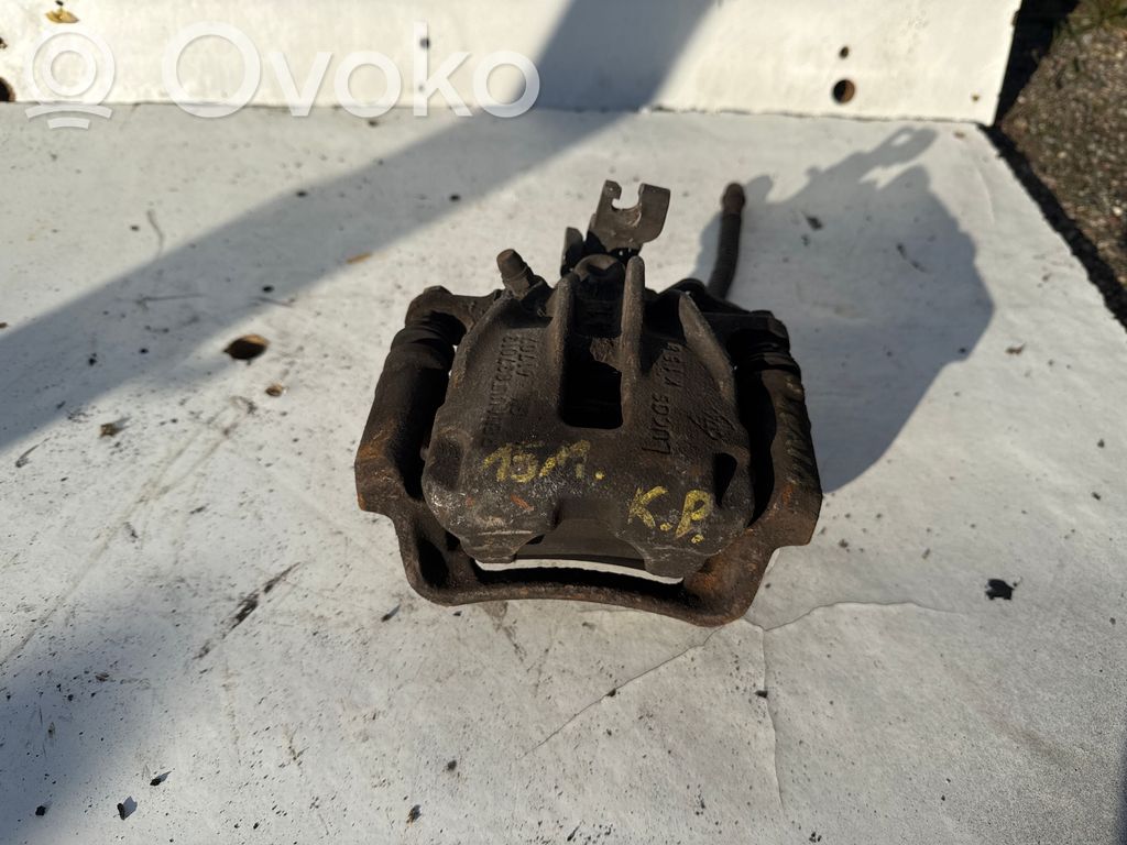 Opel Vivaro Galinis suportas 