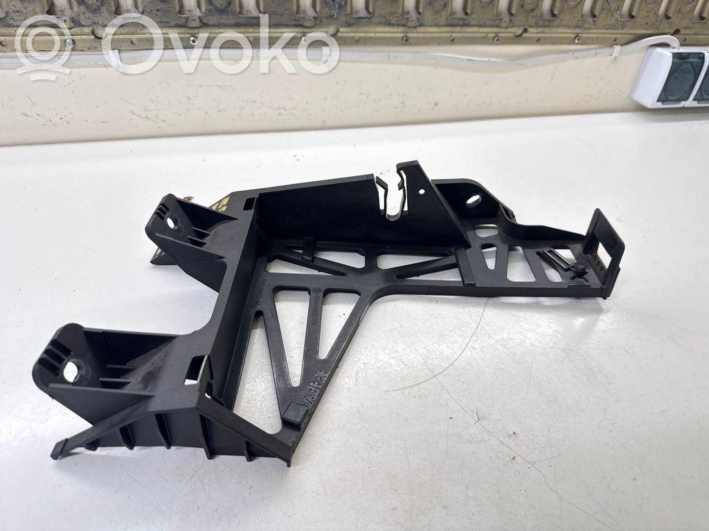Front bumper mounting bracket   A2C53348883