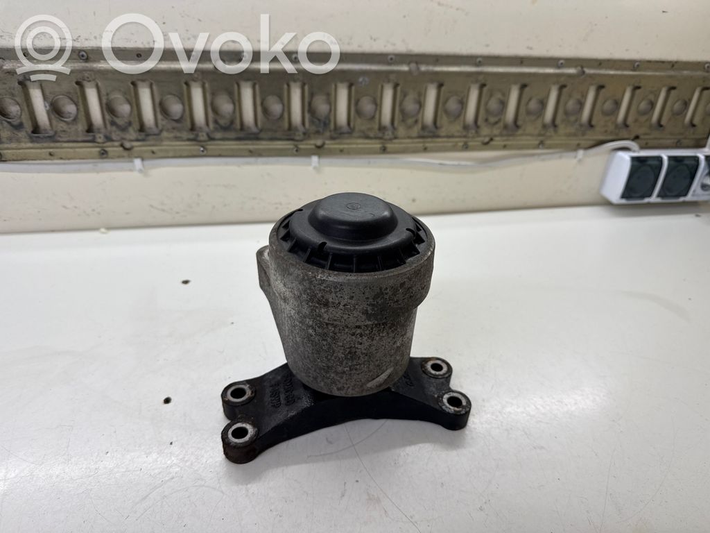 Ford Transit Custom Engine mount bracket 