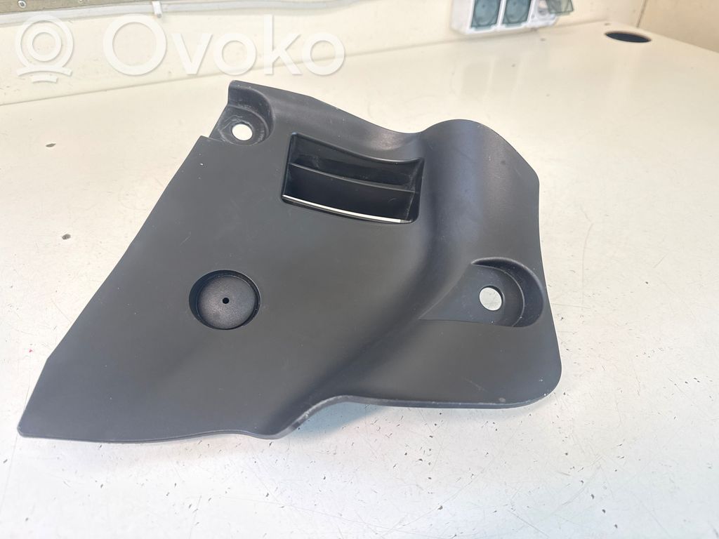 Opel Vivaro Element deski rozdzielczej / dół 