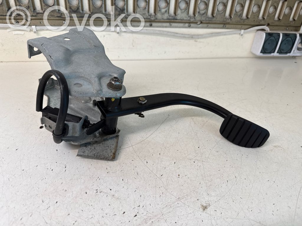 Opel Vivaro Pedal de freno 