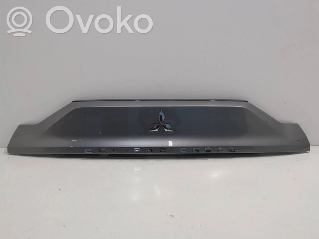 Tailgate/trunk spoiler   5817A411ZZ,90810W05Z
