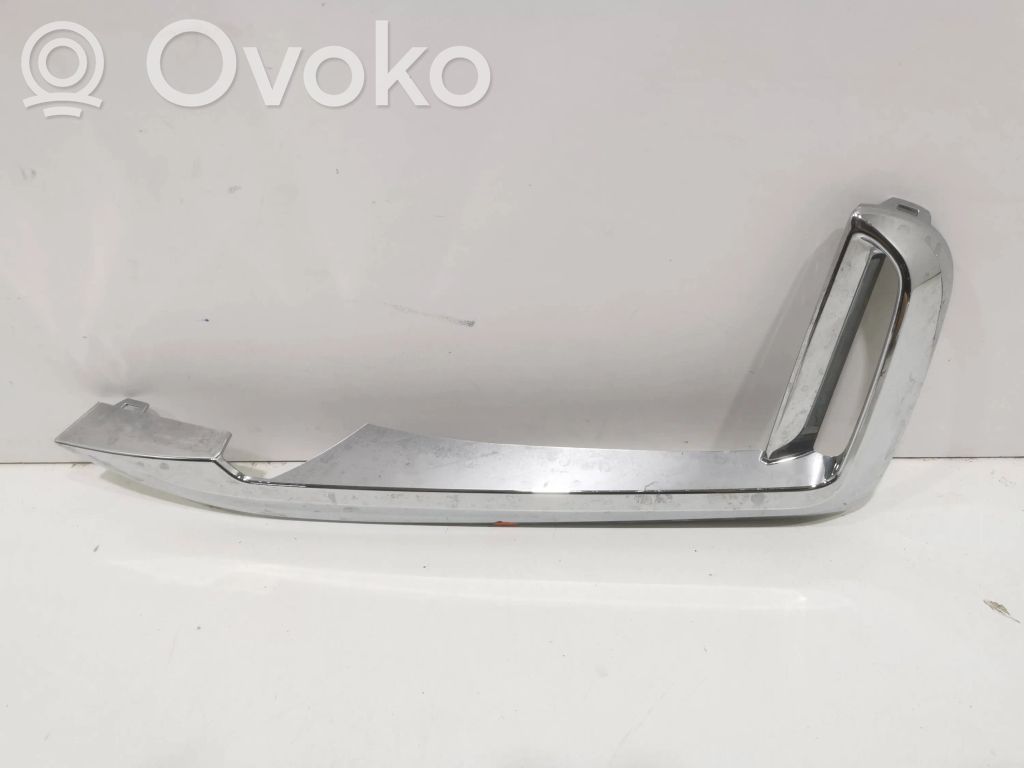BMW 7 G11 G12 Listwa zderzaka przedniego 