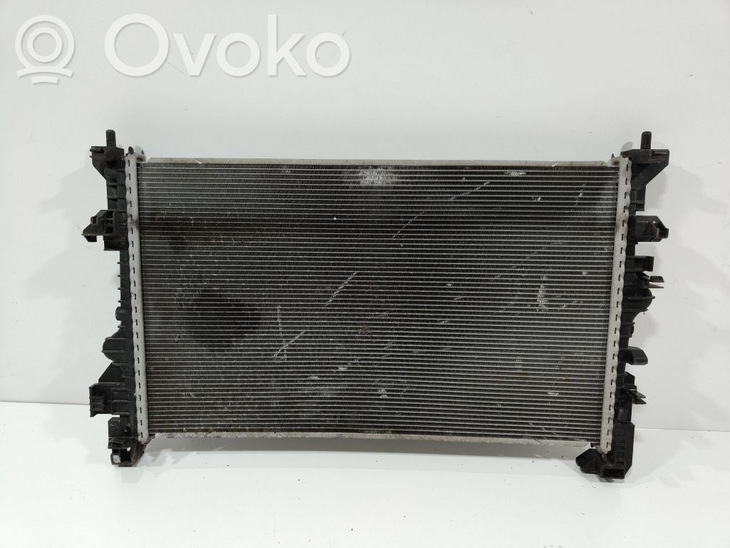 Opel Corsa E Aušinimo skysčio radiatorius 