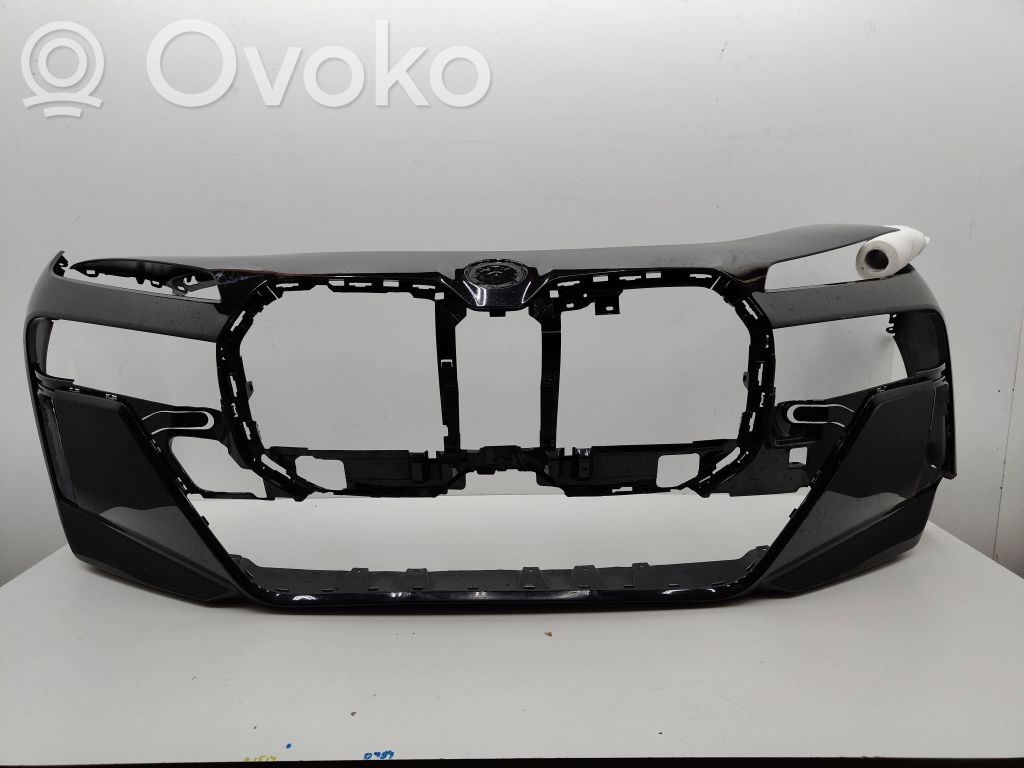 BMW 7 G70 Front bumper 