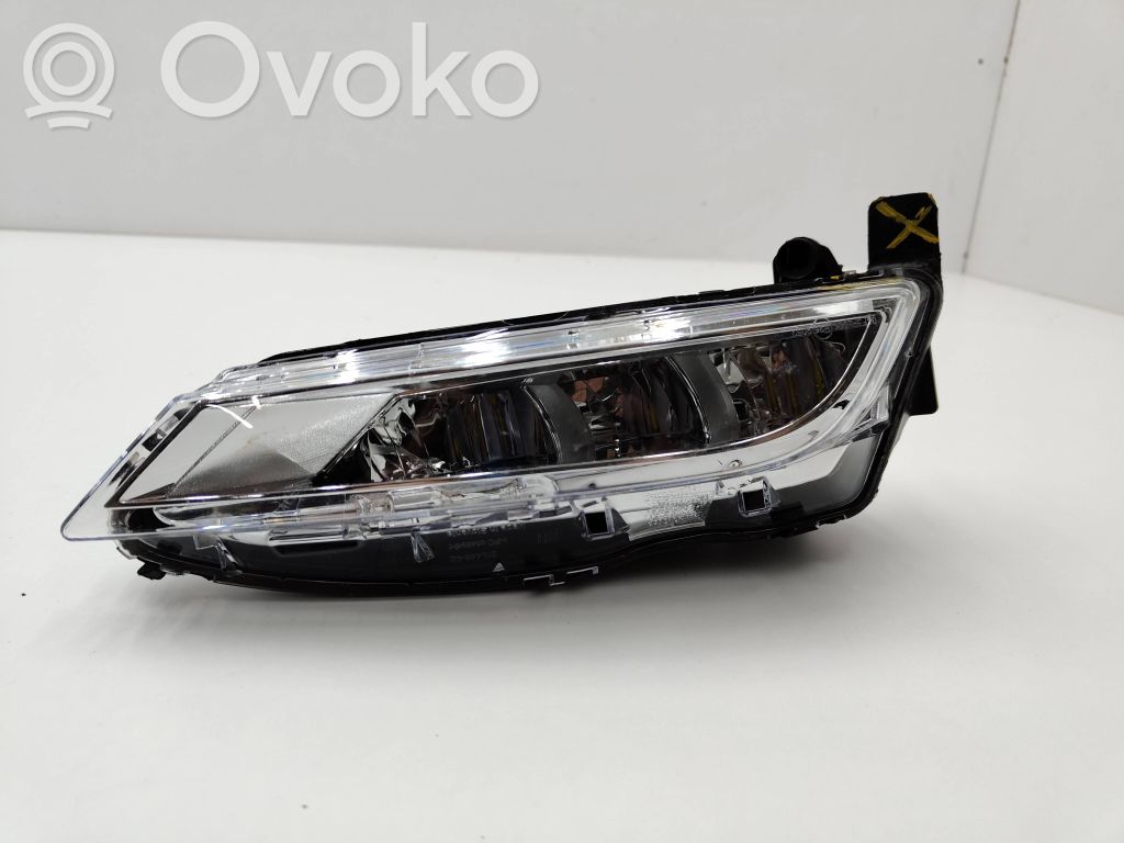 Seat Leon (5F) Etusumuvalo 