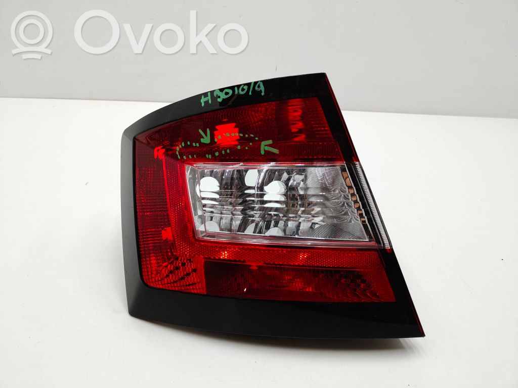 Skoda Fabia Mk3 (NJ) Rear/tail lights 