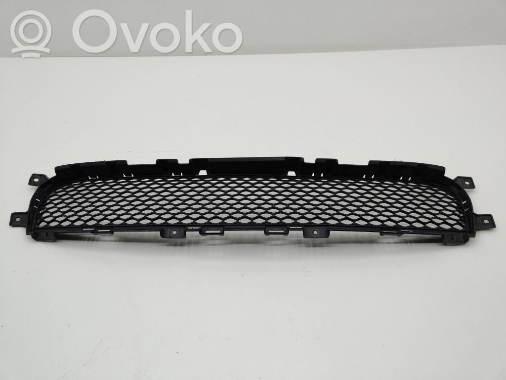 Dodge Durango III Front bumper lower grill 