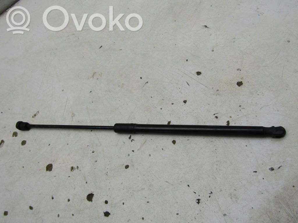 Suzuki Swift III Tailgate strut 
