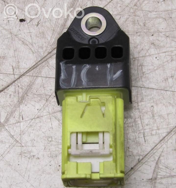 Toyota Yaris Sensor impacto/accidente para activar Airbag 