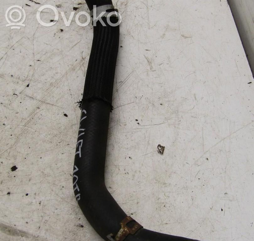 Suzuki Swift III Engine coolant pipe/hose 