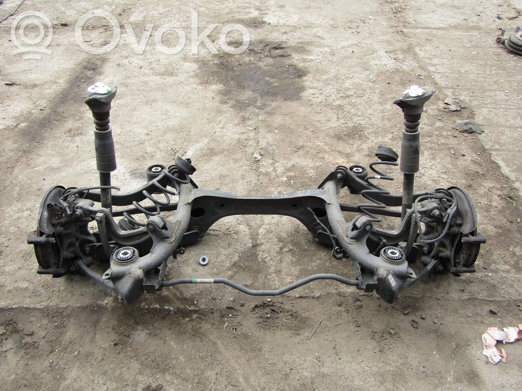 Eje trasero   8W0505235AE,8W0505235AE