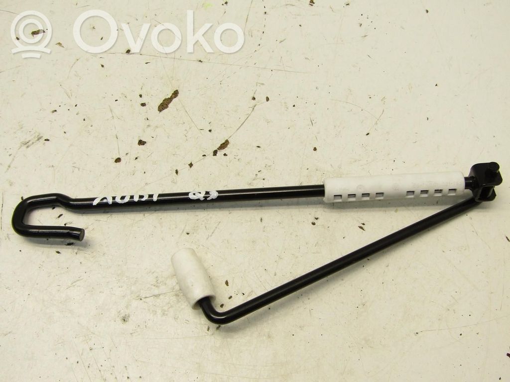 Śruba koła zapasowego   7N0011221,7N0011221