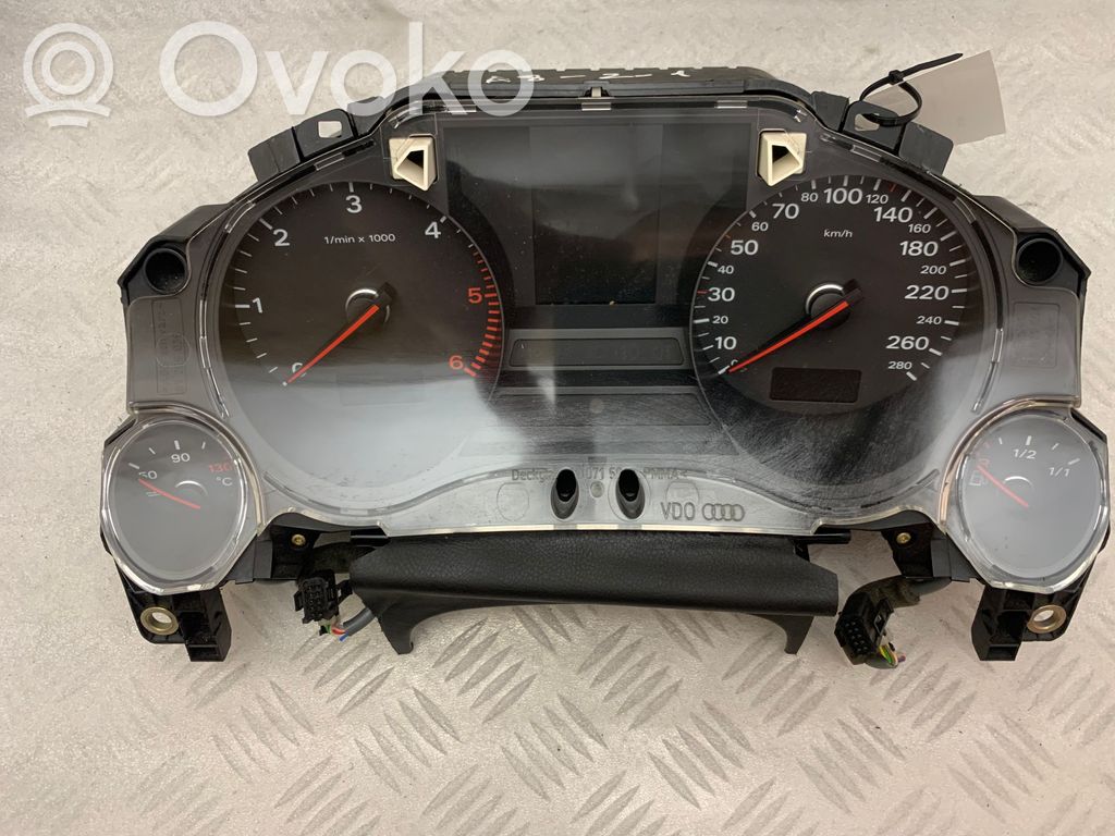Audi A8 S8 D4 4H Geschwindigkeitsmesser Cockpit 