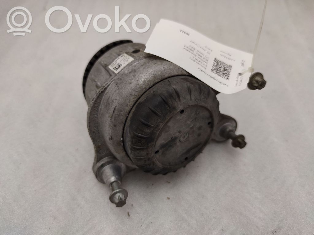 Mercedes-Benz E W238 Engine mount bracket 