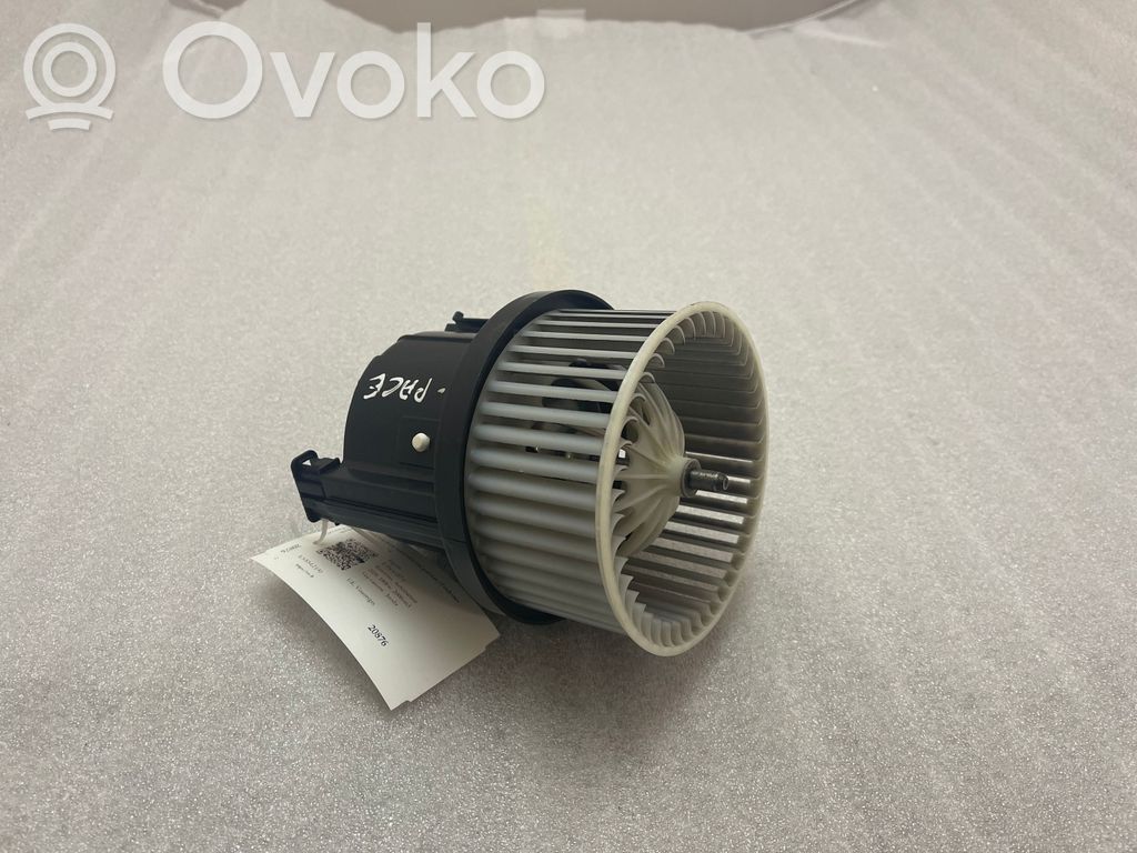 Jaguar E-Pace Priekšējo durvju ventilatora motors 