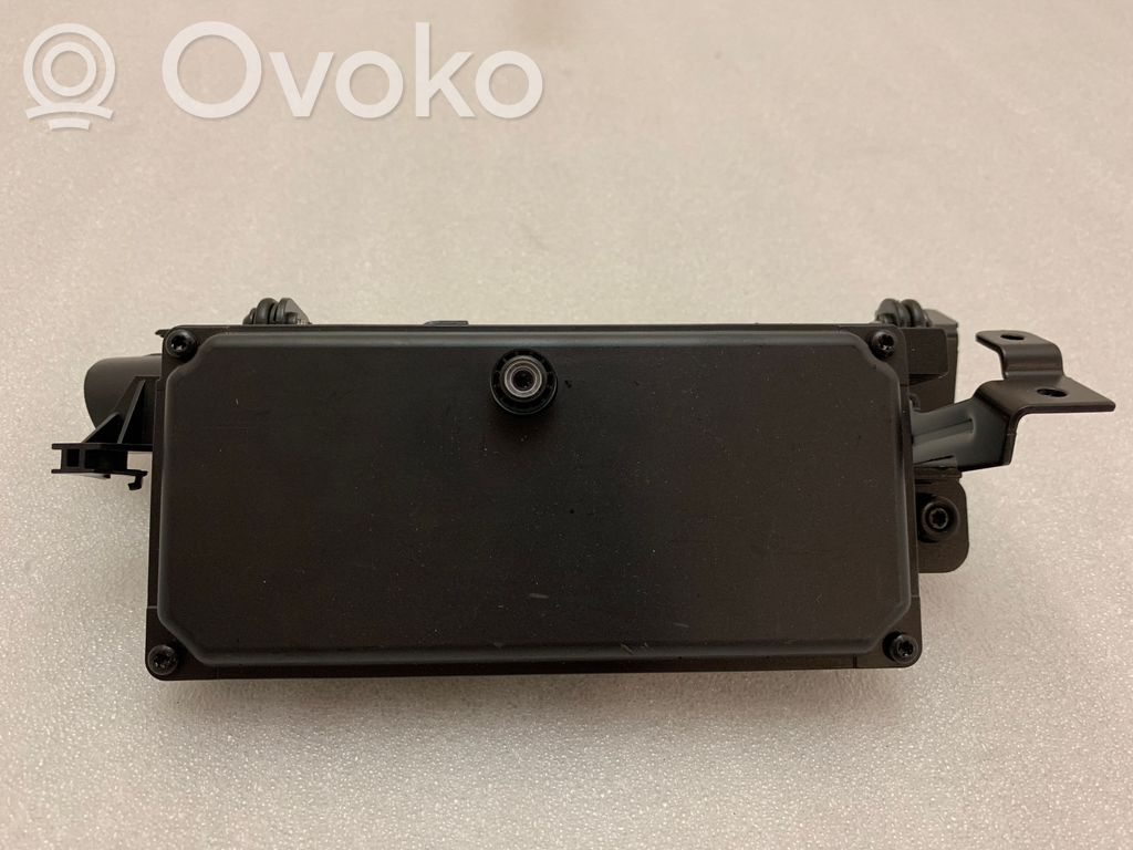 Volvo XC90 Front bumper camera 
