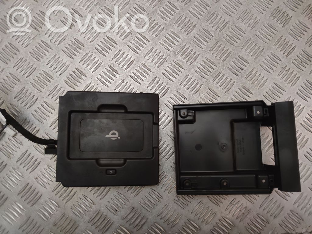 Lexus NX Wireless charging module 