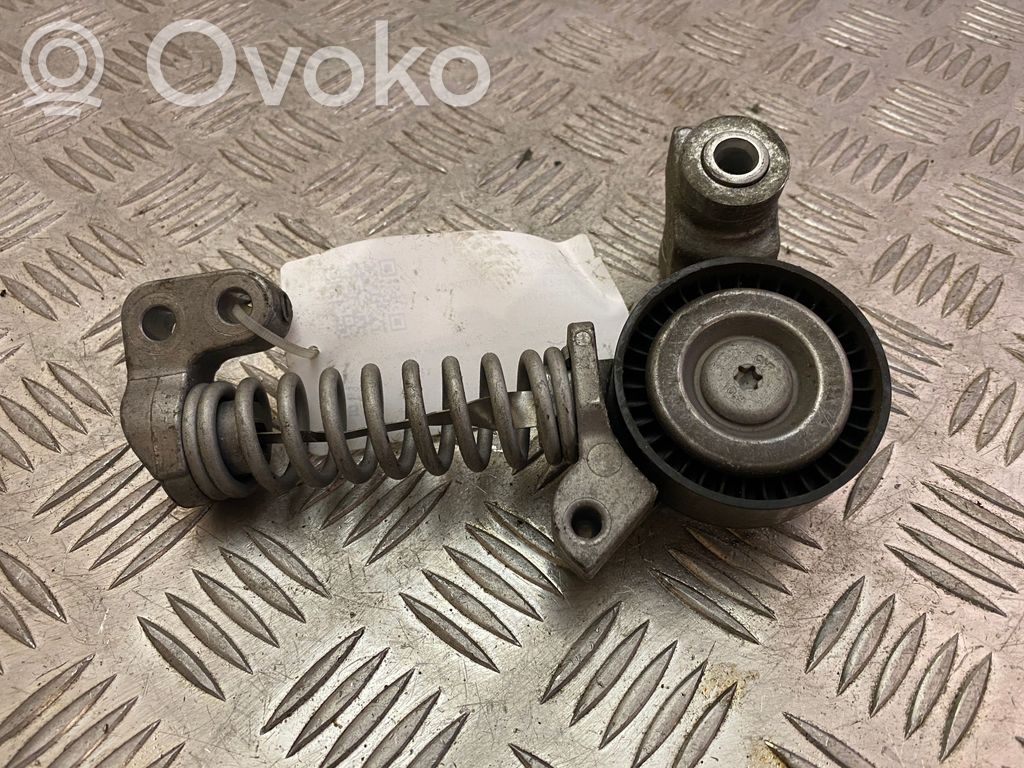 Volvo XC60 Generatoriaus diržo įtempėjas 