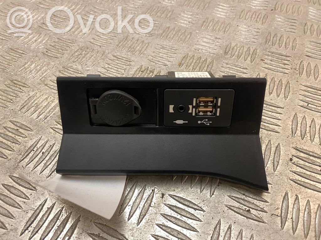 Lexus RX 450H Enchufe conector USB 