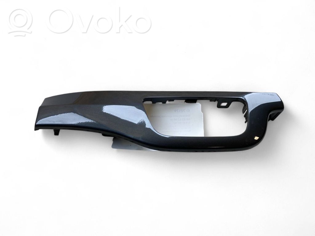 Audi Q7 4M Dashboard glove box trim 