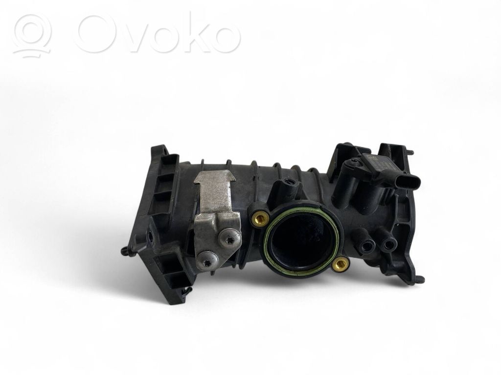 Audi Q7 4M Air intake duct part 