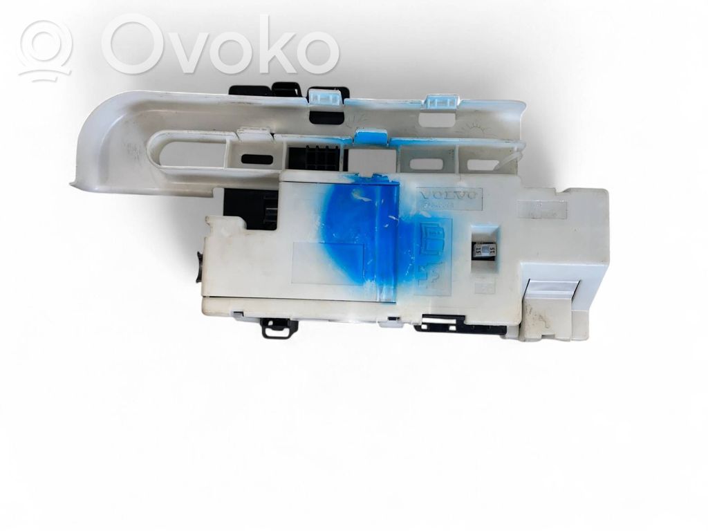 Volvo XC90 Fusible del relé de la batería 