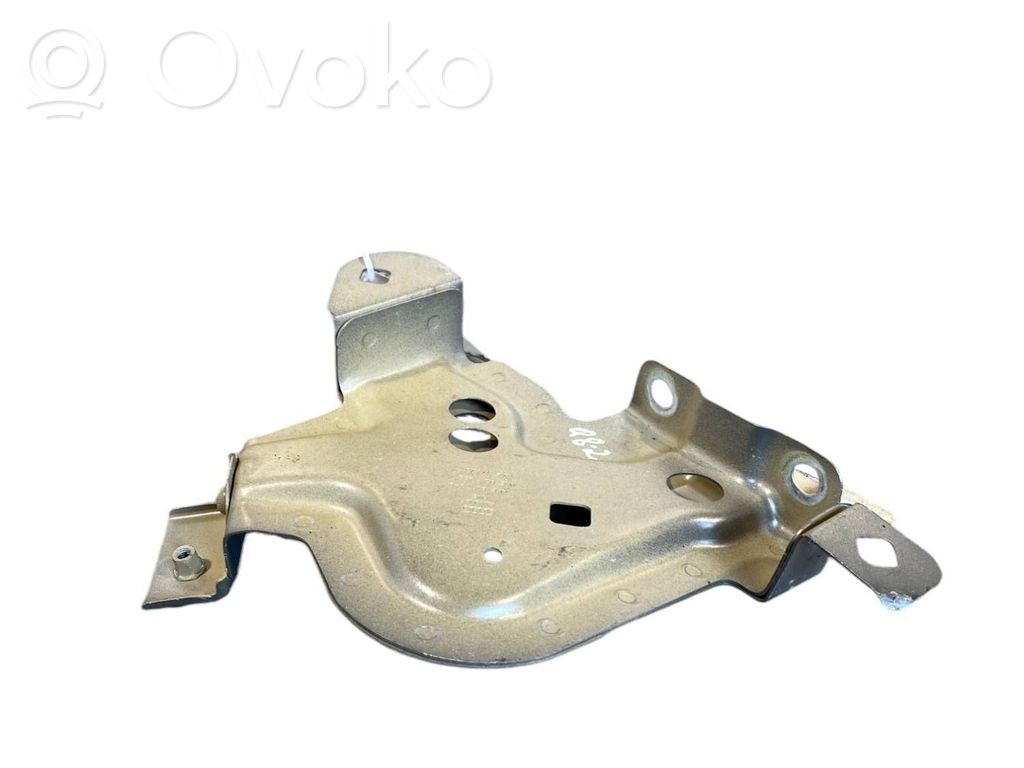 Audi Q8 e-tron Fender mounting bracket 