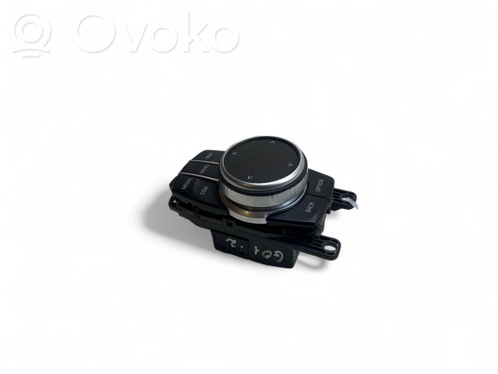 Head unit multimedia control   5A14E64