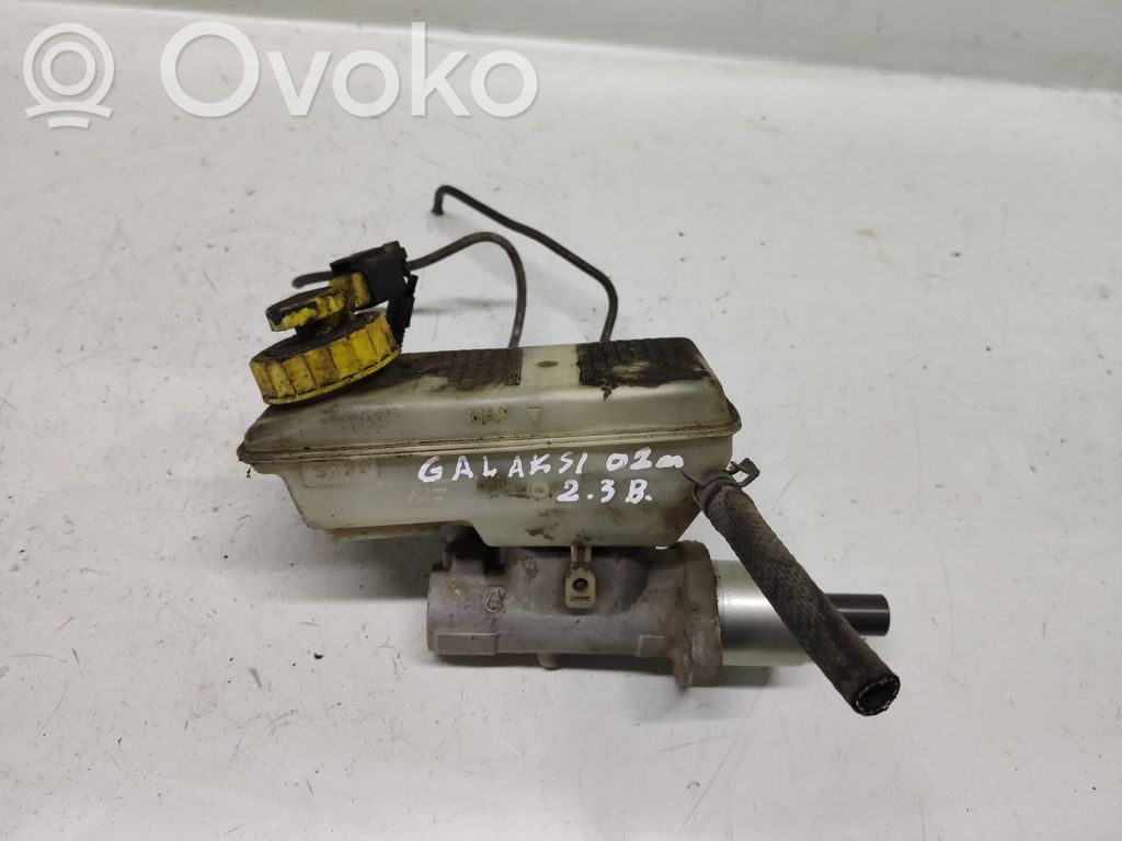 Master brake cylinder