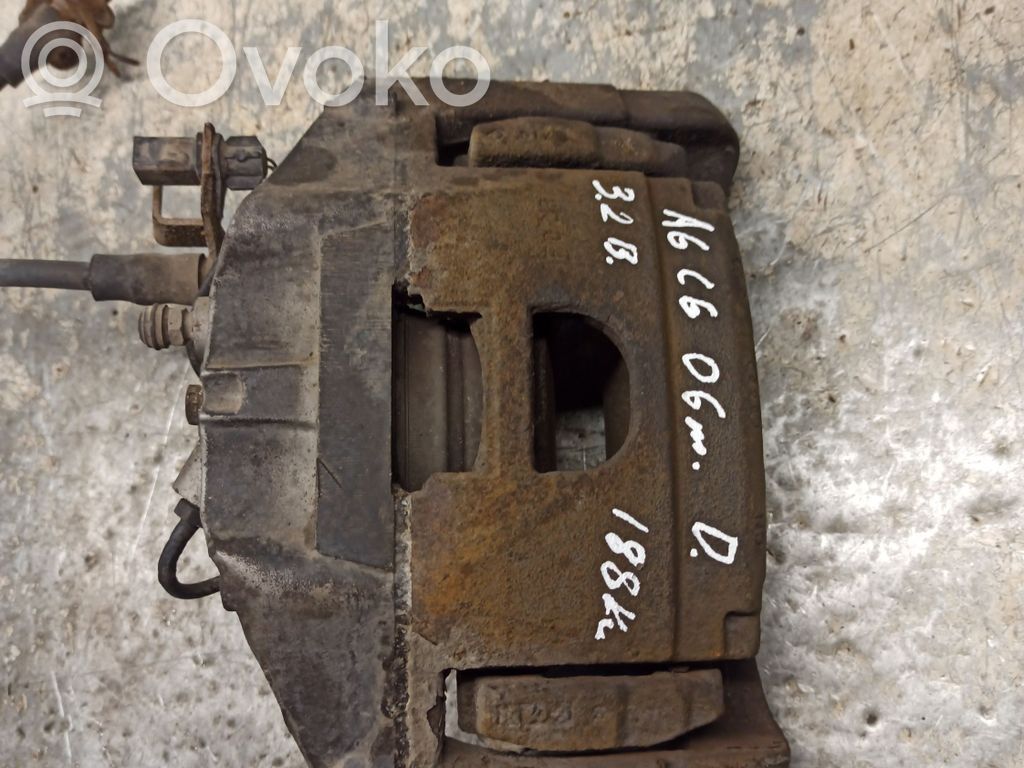 Front brake caliper