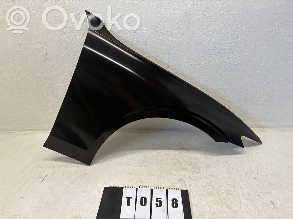 Volvo V60 Sparnas 