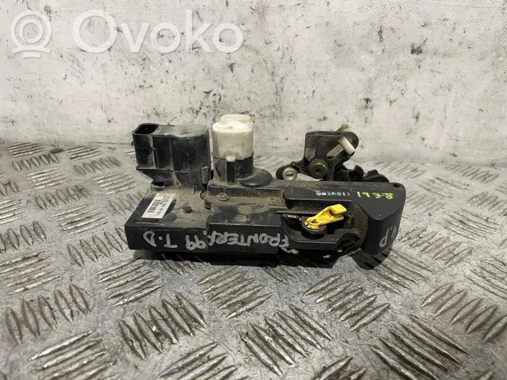Aizmugurē slēdzene   16637560