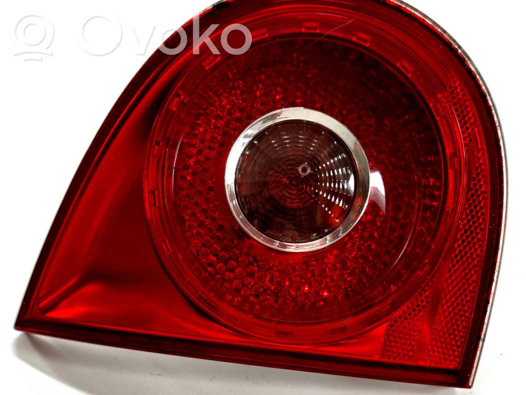 Volkswagen Golf V Takaluukun takavalot 