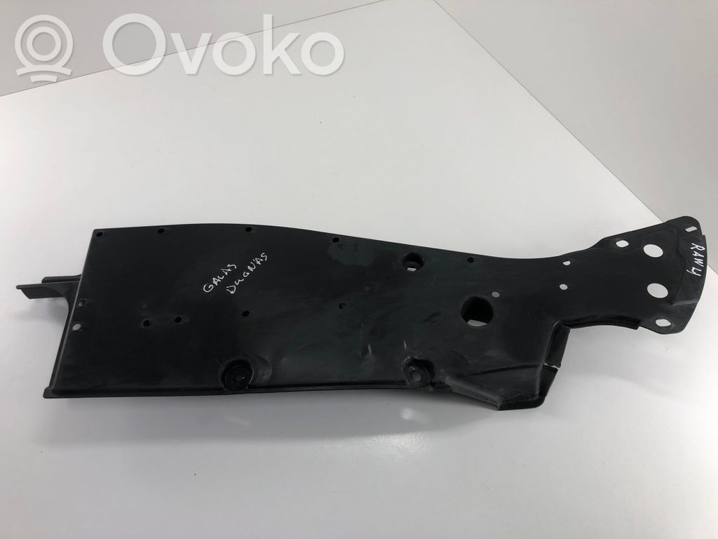 Toyota RAV 4 (XA40) Osłona środkowa podwozia 