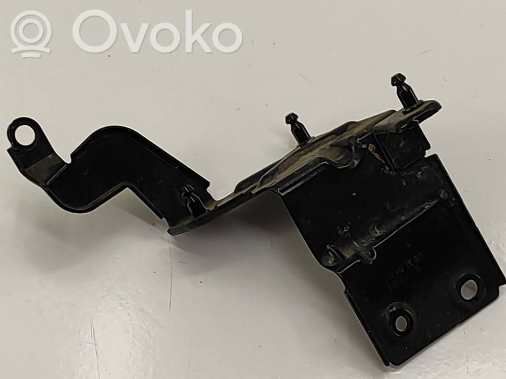 Volkswagen Golf VII Uchwyt / Mocowanie pompy ABS 