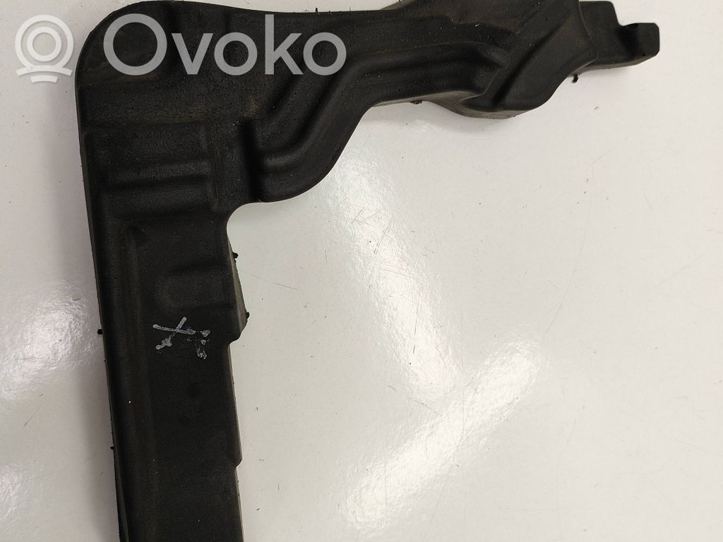 Peugeot 308 Other engine bay part 