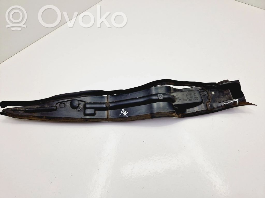 Citroen C4 II Lokasuojan päätylista 