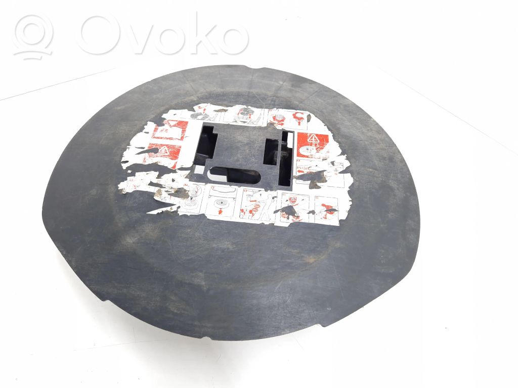 Renault Clio IV Tool box 