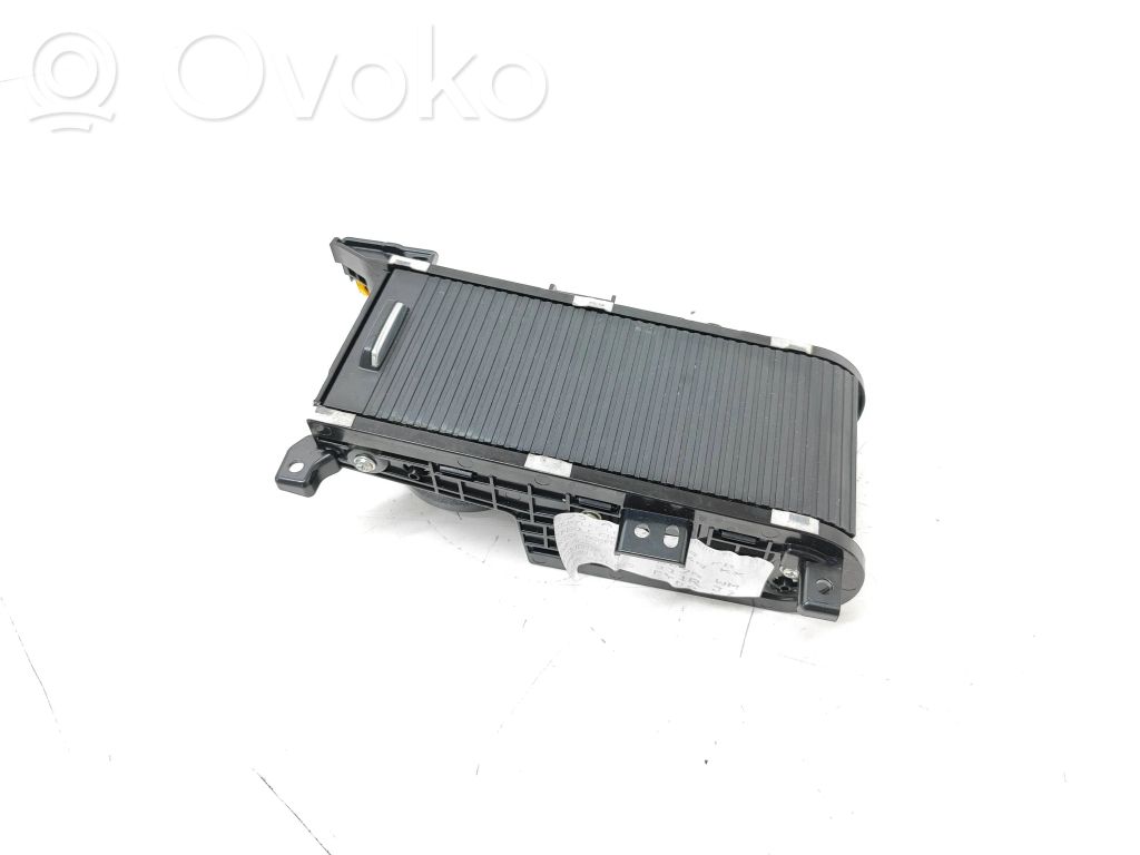 Renault Talisman Cup holder front 