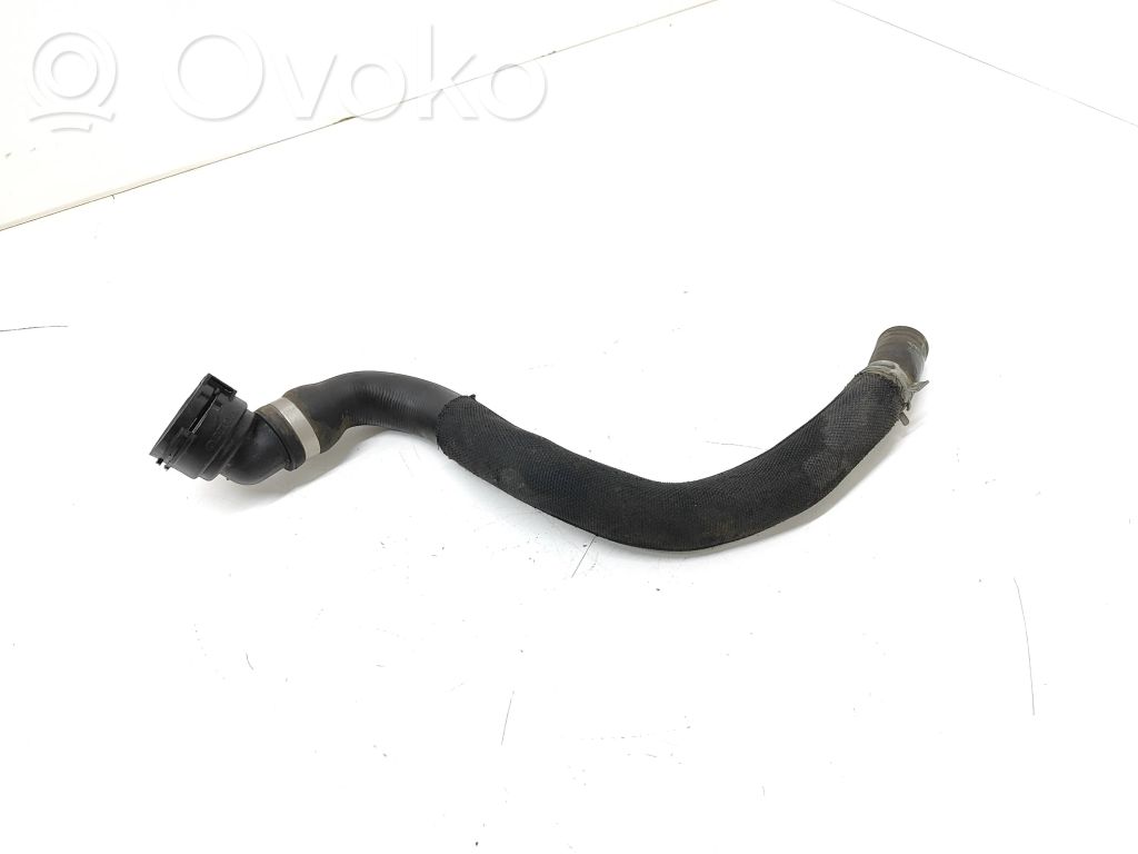 Volvo V40 Engine coolant pipe/hose 