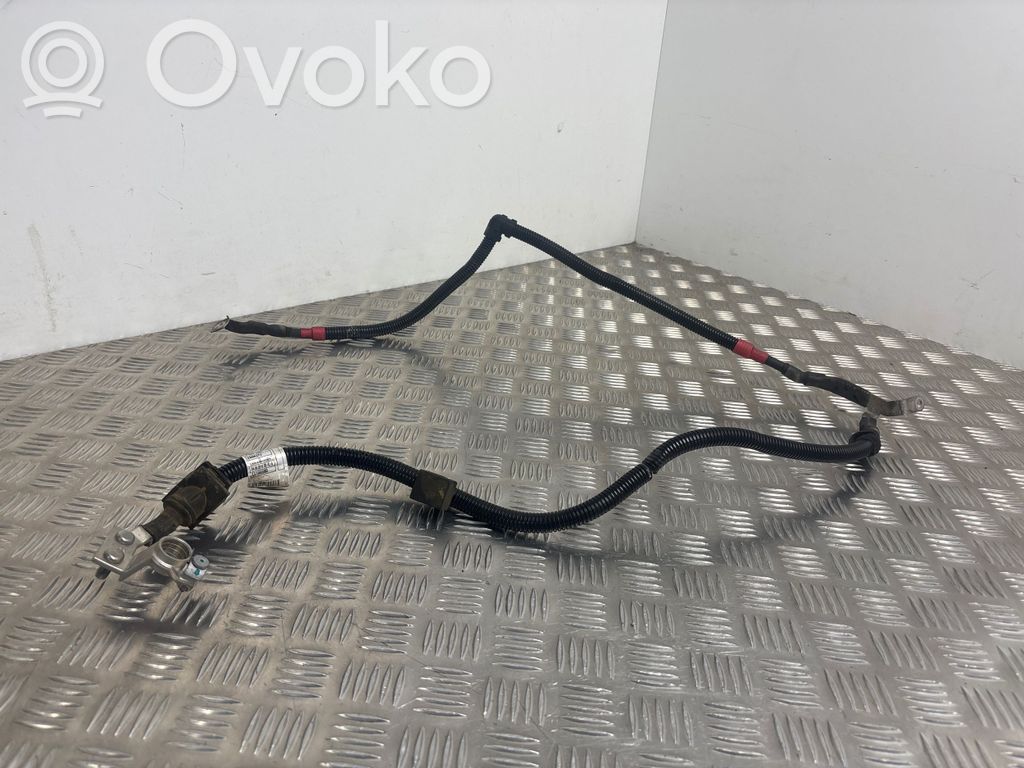 BMW 2 F46 Plus / Klema / Przewód akumulatora 