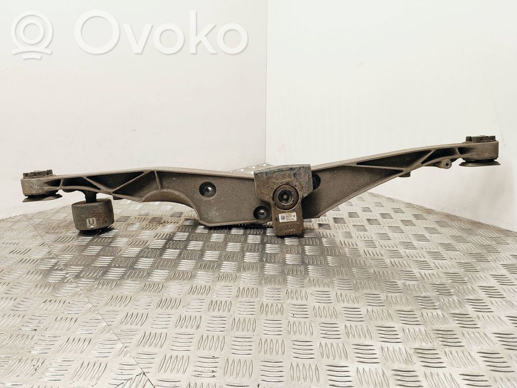 BMW 2 F46 Rear differential/diff mount bracket 