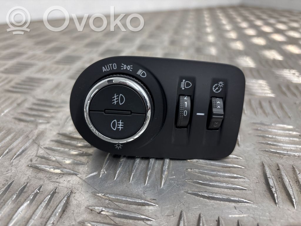 Opel Astra K Light switch 