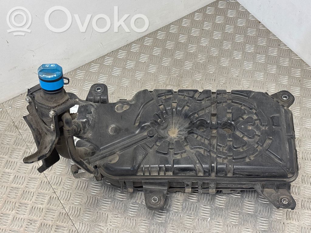 Opel Astra K AdBlue-nestesäiliö 
