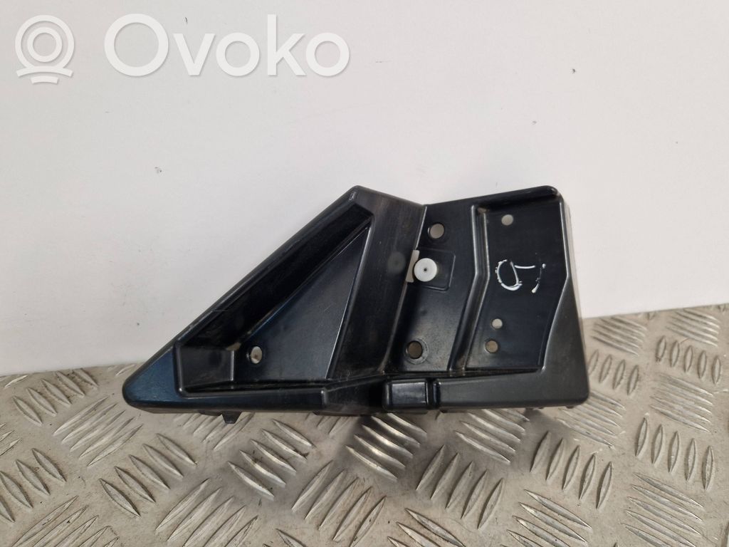 Rear bumper mounting bracket   EM2B17D948A