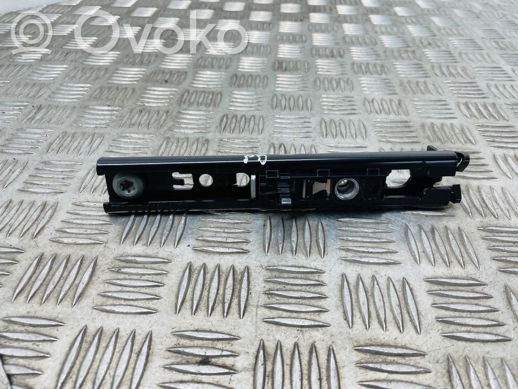 Ford Mondeo MK V Guida di regolazione della cintura di sicurezza 